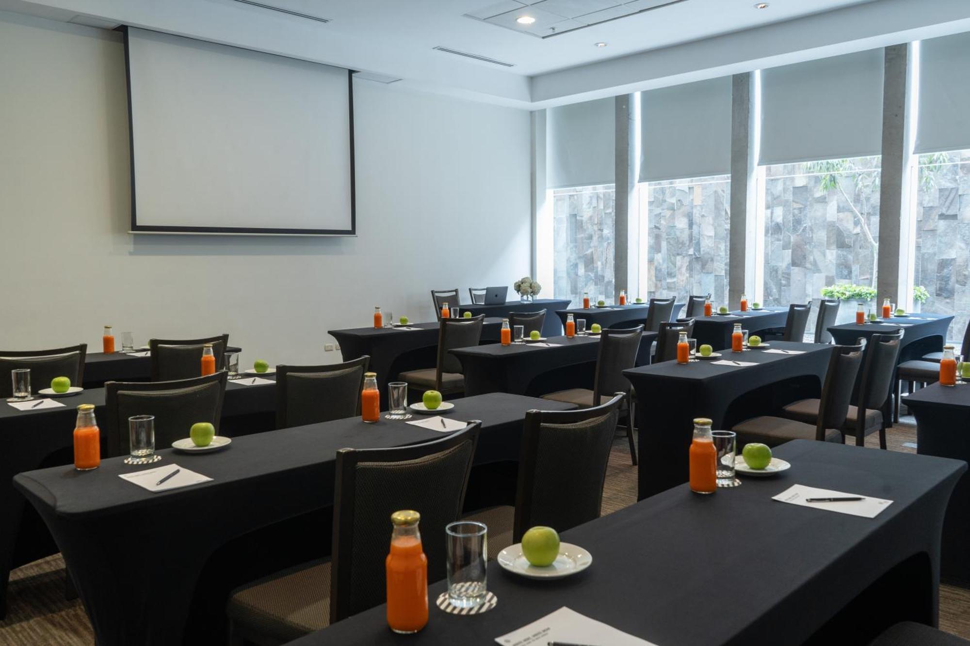 Hotel Pullman Lima San Isidro Exteriér fotografie
