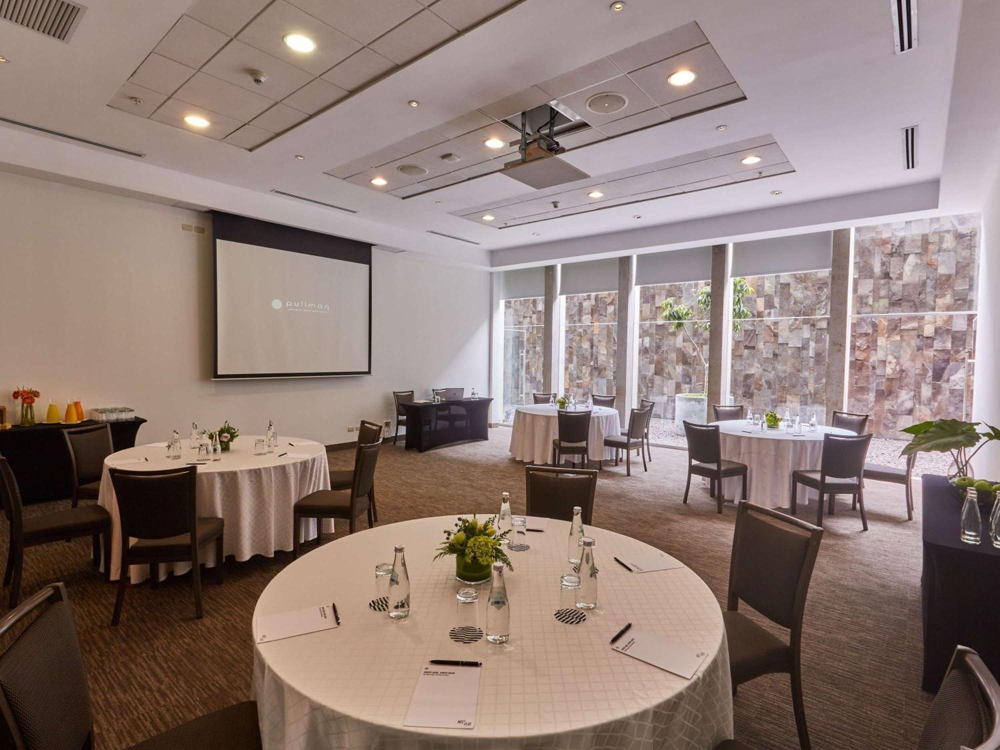 Hotel Pullman Lima San Isidro Exteriér fotografie